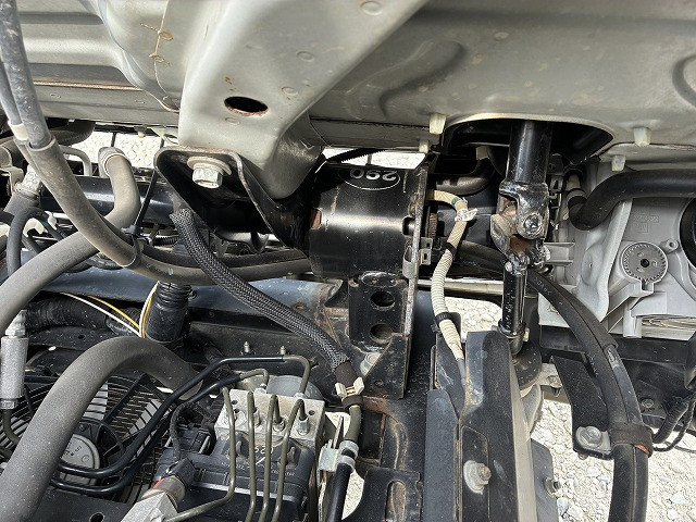 いすゞ エルフ 小型 平ボディ 2RG-NJR88A(100129) 27枚目