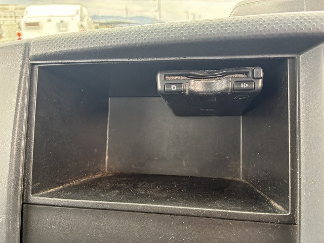 いすゞ エルフ 小型 平ボディ 2RG-NJR88A(100129) 35枚目