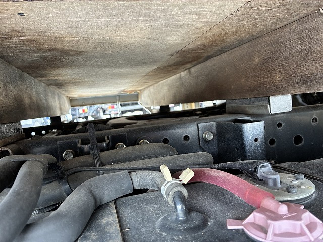 いすゞ エルフ 小型 平ボディ 2RG-NJR88A(100129) 41枚目