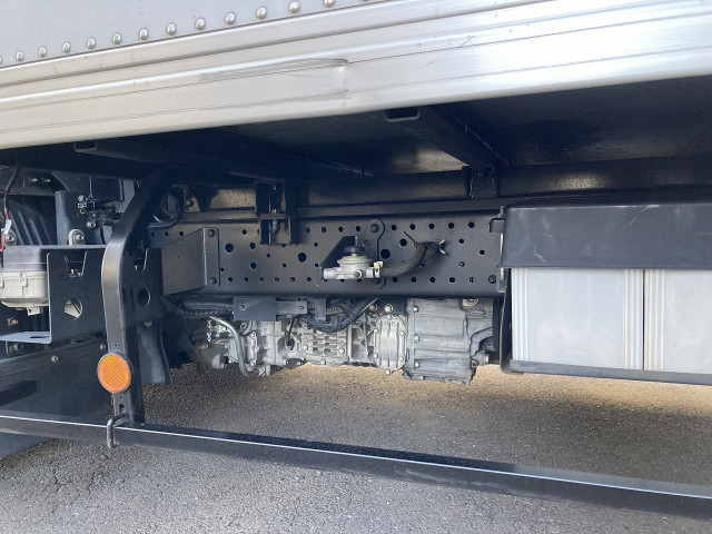 いすゞ エルフ 小型 バン 2RG-NLR88AN(100135) 8枚目