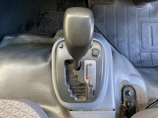 いすゞ エルフ 小型 バン 2RG-NLR88AN(100135) 17枚目