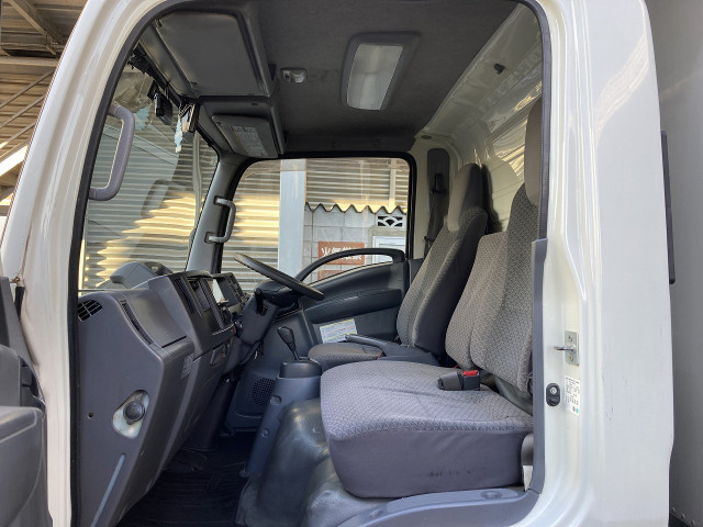 いすゞ エルフ 小型 バン 2RG-NLR88AN(100135) 39枚目