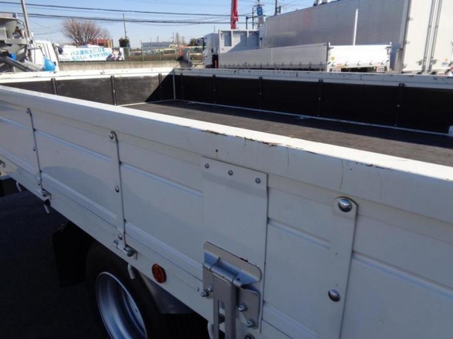 三菱ふそう ファイター 中型 平ボディ 2KG-FK62F(100140) 11枚目