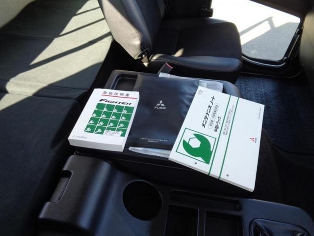 三菱ふそう ファイター 中型 平ボディ 2KG-FK62F(100140) 20枚目