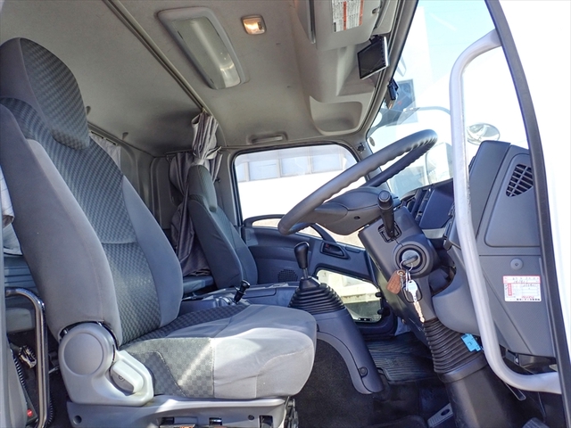 いすゞ フォワード 増トン 冷蔵冷凍バン 2PG-FTR90V2(100142) 48枚目