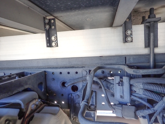 いすゞ フォワード 増トン 冷蔵冷凍バン 2PG-FTR90V2(100142) 27枚目