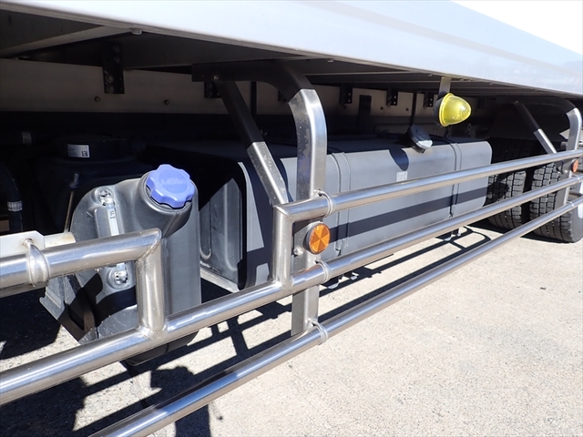 いすゞ フォワード 増トン 冷蔵冷凍バン 2PG-FTR90V2(100142) 20枚目