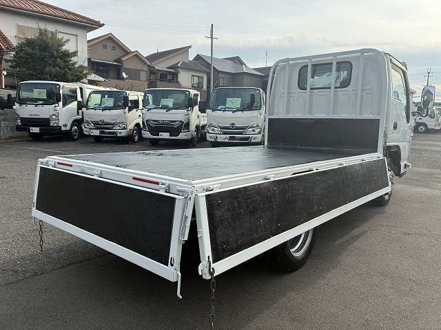 いすゞ エルフ 小型 平ボディ TRG-NHR85A(100153) 13枚目