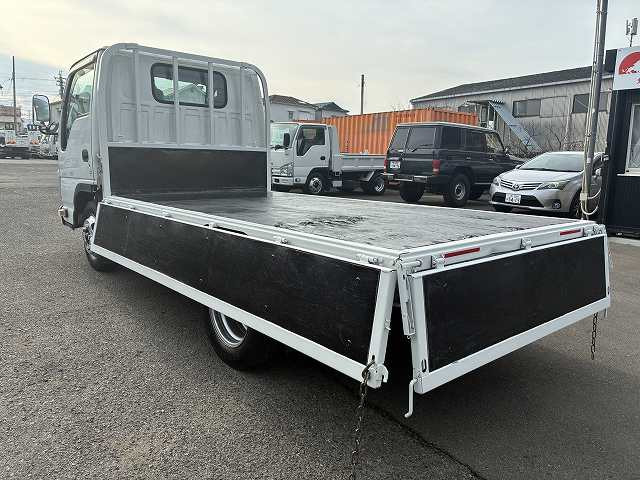 いすゞ エルフ 小型 平ボディ TRG-NHR85A(100153) 15枚目