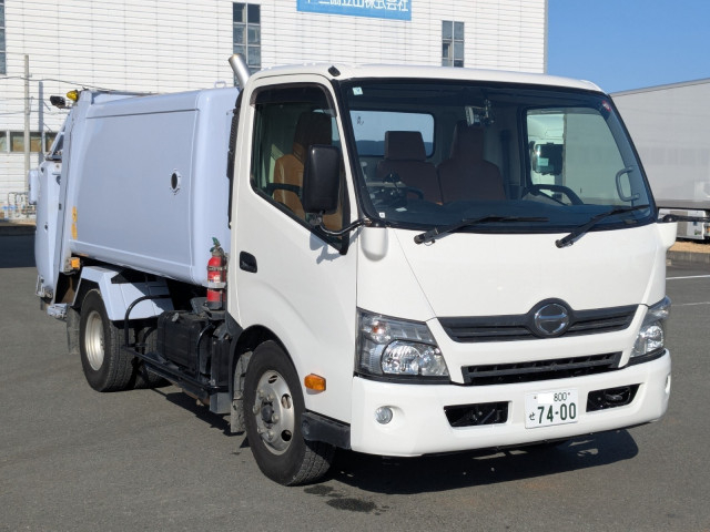 日野 デュトロ 小型 塵芥車（プレス式） TKG-XZU700M(100164) 3枚目