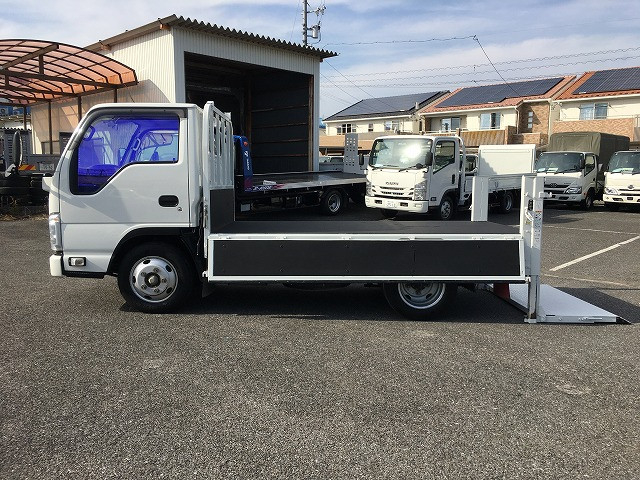 いすゞ エルフ 小型 平ボディ TRG-NKR85A(100165) 11枚目