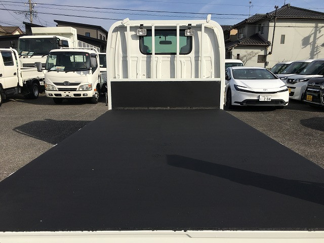 いすゞ エルフ 小型 平ボディ TRG-NKR85A(100165) 17枚目