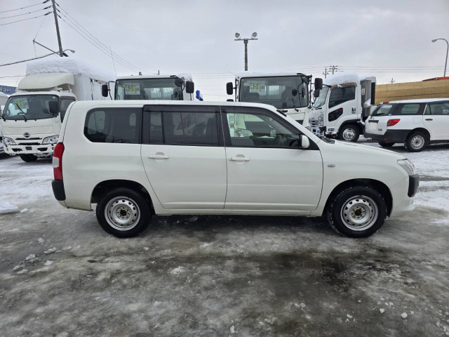 トヨタ プロボックス 大型 Translation missing: ja.item.body_keijou_enum.body_keijou_light_van DBE-NCP165V(100169) 4枚目