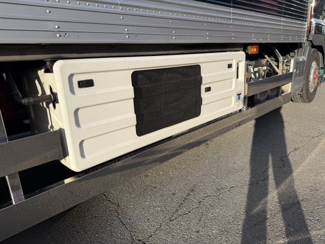 日野 プロフィア 大型 冷蔵冷凍バン QPG-FR1EZEG(100170) 11枚目