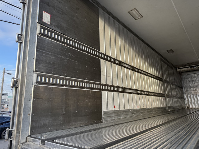 日野 プロフィア 大型 冷蔵冷凍バン QPG-FR1EZEG(100170) 16枚目