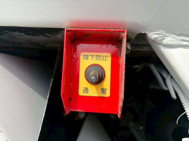 三菱ふそう キャンター 小型 塵芥車（プレス式） TKG-FEB90(100171) 31枚目