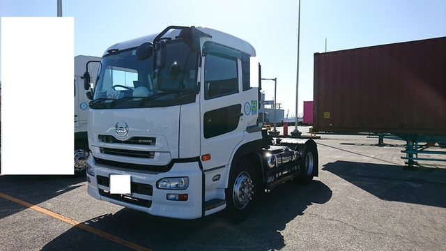 UDトラックス（日産） クオン 大型 トラクタ LKG-GK5XAB(2207) 1枚目