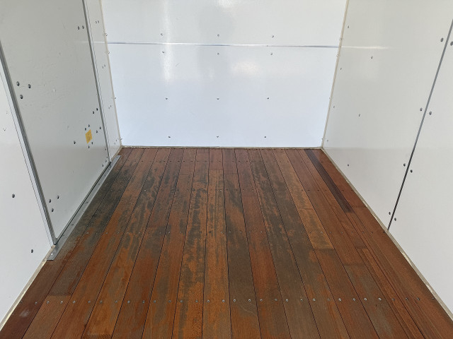 いすゞ エルフ 小型 バン TRG-NLR85N(100223) 13枚目