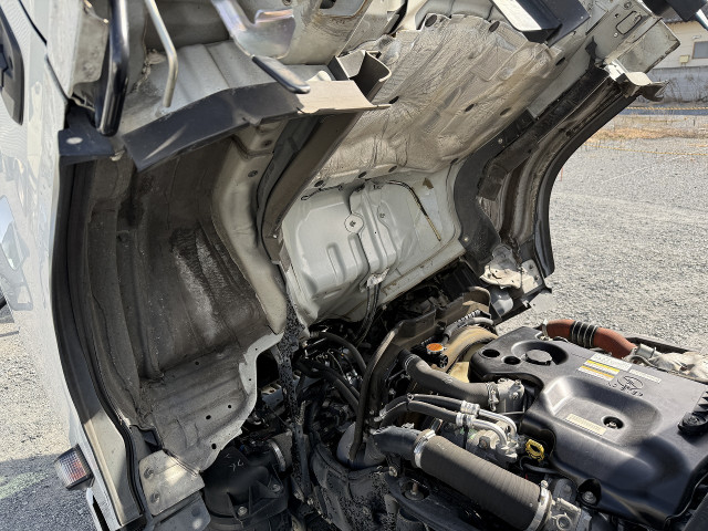 いすゞ エルフ 小型 バン TRG-NLR85N(100223) 19枚目