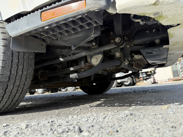 いすゞ エルフ 小型 バン TRG-NLR85N(100223) 27枚目