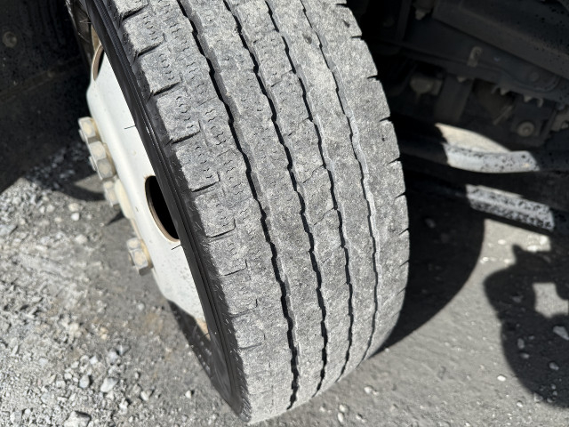 いすゞ エルフ 小型 バン TRG-NLR85N(100223) 31枚目