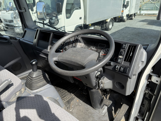 いすゞ エルフ 小型 バン TRG-NLR85N(100223) 39枚目