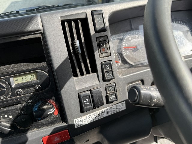 いすゞ エルフ 小型 バン TRG-NLR85N(100223) 41枚目