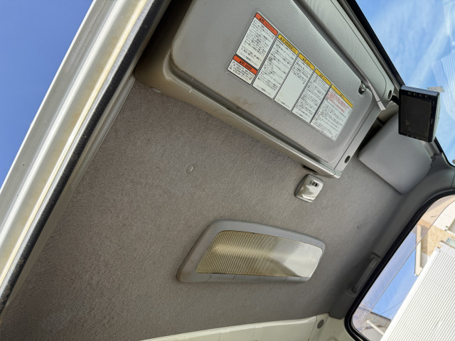 いすゞ エルフ 小型 バン TRG-NLR85N(100223) 45枚目