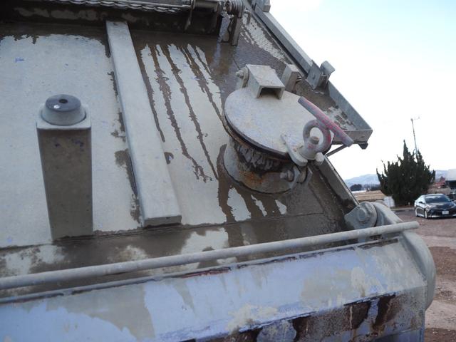 UDトラックス（日産） クオン 大型 土砂ダンプ *********(100229) 12枚目