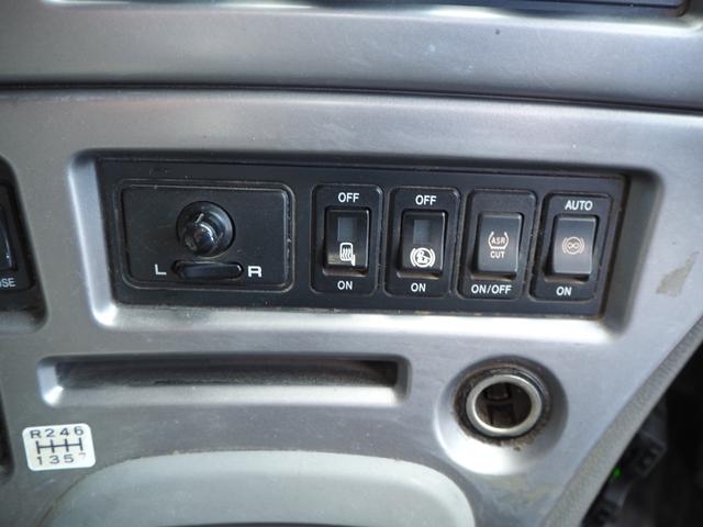 UDトラックス（日産） クオン 大型 土砂ダンプ *********(100229) 71枚目