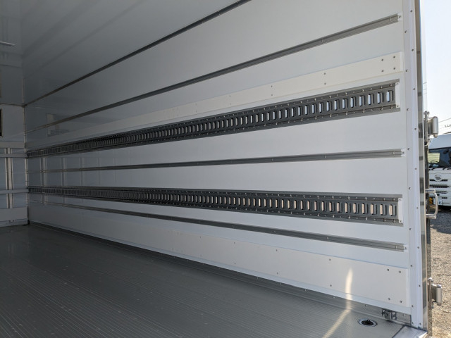 三菱ふそう ファイター 中型 冷蔵冷凍バン 2KG-FK65F(100231) 20枚目