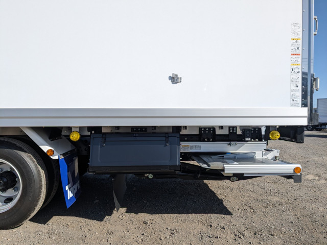 三菱ふそう ファイター 中型 冷蔵冷凍バン 2KG-FK65F(100231) 24枚目