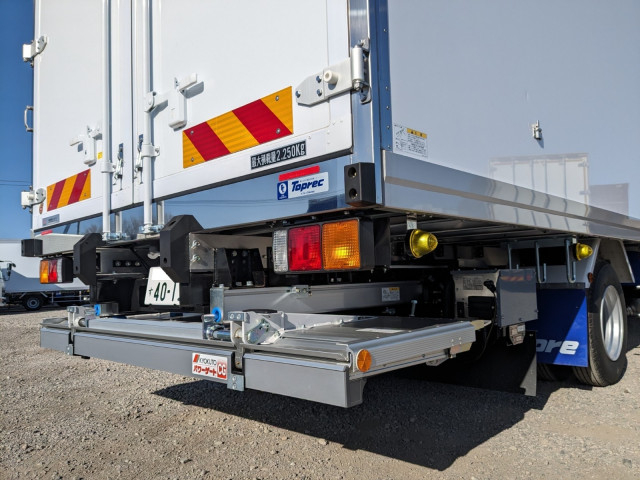 三菱ふそう ファイター 中型 冷蔵冷凍バン 2KG-FK65F(100232) 7枚目