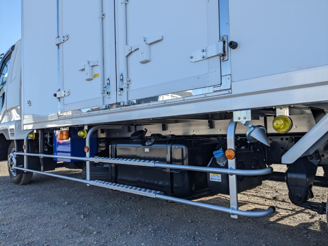 三菱ふそう ファイター 中型 冷蔵冷凍バン 2KG-FK65F(100231) 28枚目