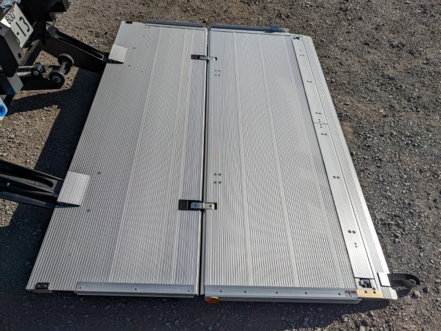 三菱ふそう ファイター 中型 冷蔵冷凍バン 2KG-FK65F(100232) 10枚目