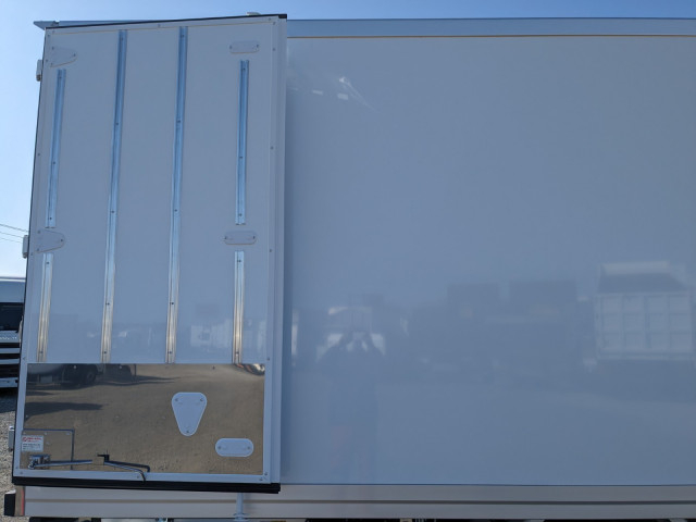 三菱ふそう ファイター 中型 冷蔵冷凍バン 2KG-FK65F(100231) 31枚目