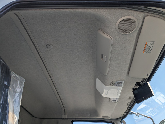 三菱ふそう ファイター 中型 冷蔵冷凍バン 2KG-FK65F(100231) 40枚目