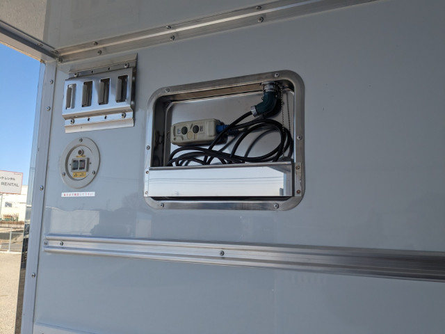 三菱ふそう ファイター 中型 冷蔵冷凍バン 2KG-FK65F(100232) 22枚目