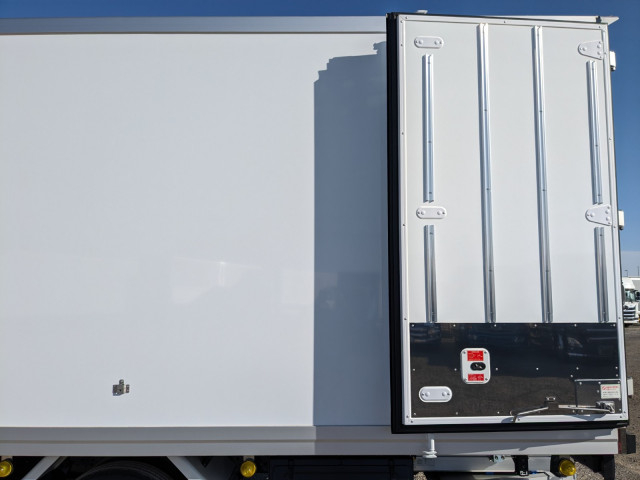 三菱ふそう ファイター 中型 冷蔵冷凍バン 2KG-FK65F(100232) 23枚目