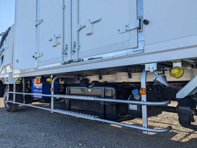 三菱ふそう ファイター 中型 冷蔵冷凍バン 2KG-FK65F(100232) 28枚目