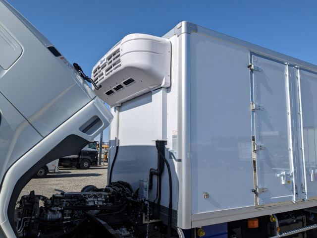 三菱ふそう ファイター 中型 冷蔵冷凍バン 2KG-FK65F(100231) 47枚目