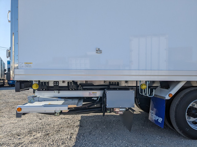 三菱ふそう ファイター 中型 冷蔵冷凍バン 2KG-FK65F(100232) 32枚目