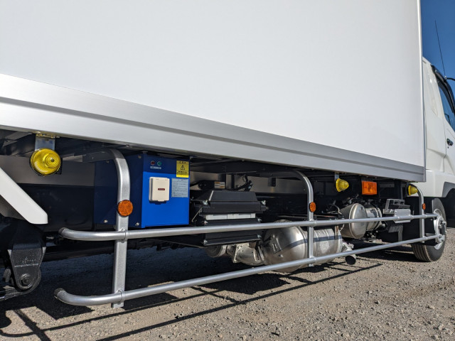 三菱ふそう ファイター 中型 冷蔵冷凍バン 2KG-FK65F(100232) 37枚目