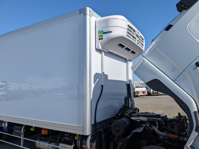 三菱ふそう ファイター 中型 冷蔵冷凍バン 2KG-FK65F(100232) 50枚目