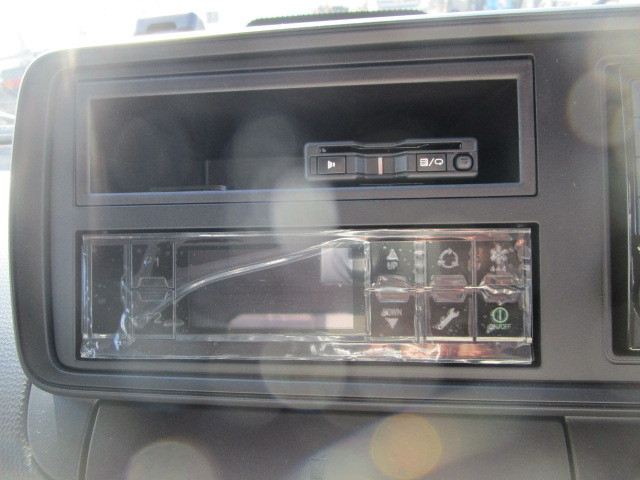 三菱ふそう キャンター 小型 冷蔵冷凍バン 2RG-FEB80(100234) 18枚目