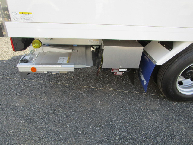 三菱ふそう キャンター 小型 冷蔵冷凍バン 2RG-FEB80(100234) 34枚目