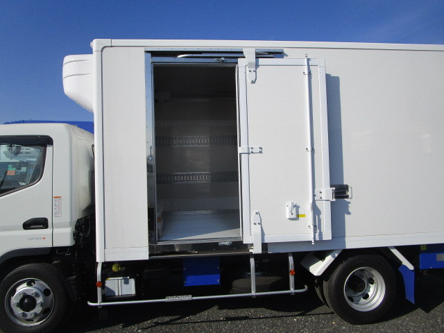 三菱ふそう キャンター 小型 冷蔵冷凍バン 2RG-FEB80(100234) 36枚目