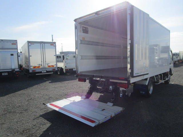 三菱ふそう キャンター 小型 冷蔵冷凍バン 2RG-FEB80(100234) 38枚目