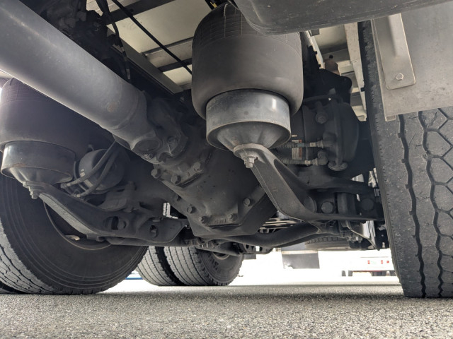 日野 プロフィア 大型 冷蔵冷凍バン 2DG-FR1AHB(100237) 13枚目