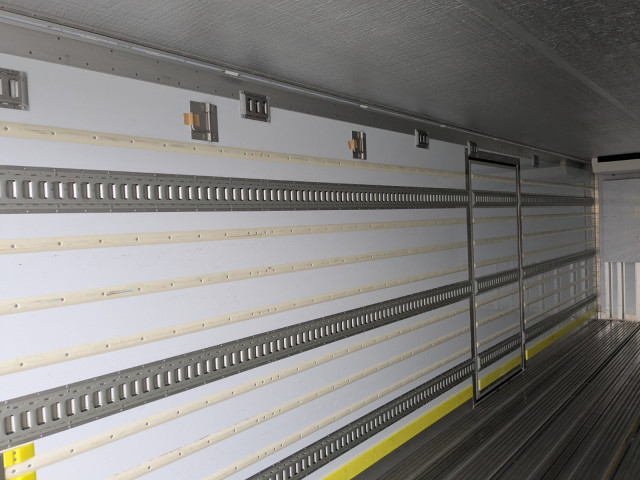 日野 プロフィア 大型 冷蔵冷凍バン 2DG-FR1AHB(100237) 30枚目